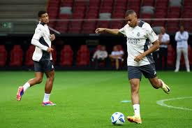 励更多人追 励更多人追